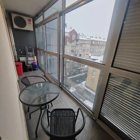 Apartament Flat Near Waterfront Belgrad
