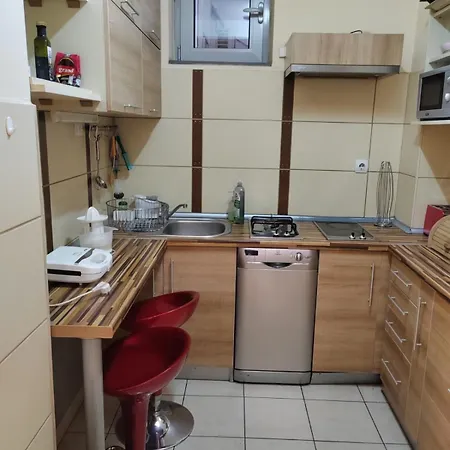 Flat Near Waterfront