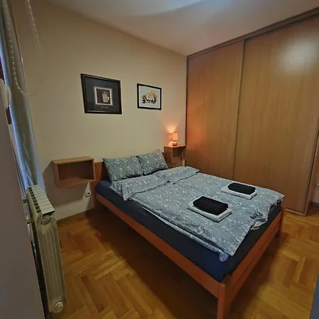 Flat Near Waterfront *